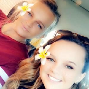 Meet your Posher, Amie